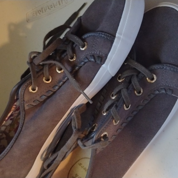 JACK Rogers suede sneakers Gray 9.5 - Picture 16 of 16